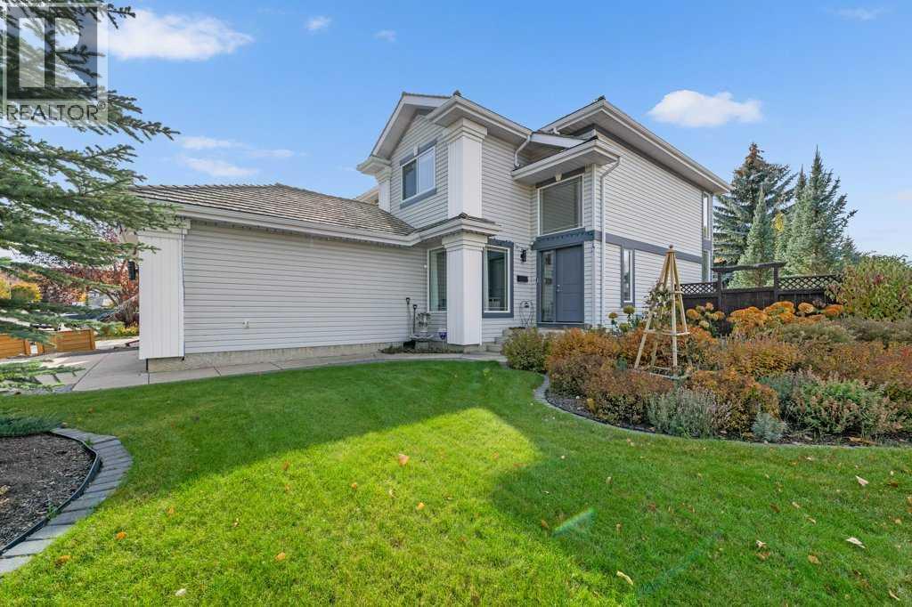 23 Valley Ponds Way Nw, Calgary, Alberta  T3B 5T5 - Photo 2 - A2265386