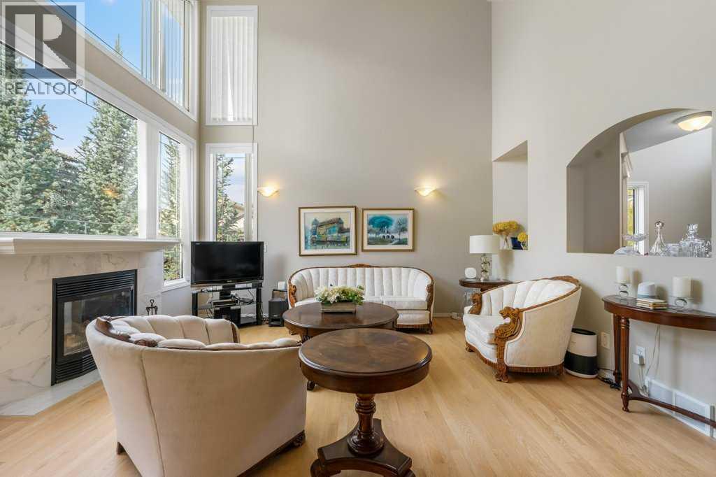 23 Valley Ponds Way Nw, Calgary, Alberta  T3B 5T5 - Photo 6 - A2265386