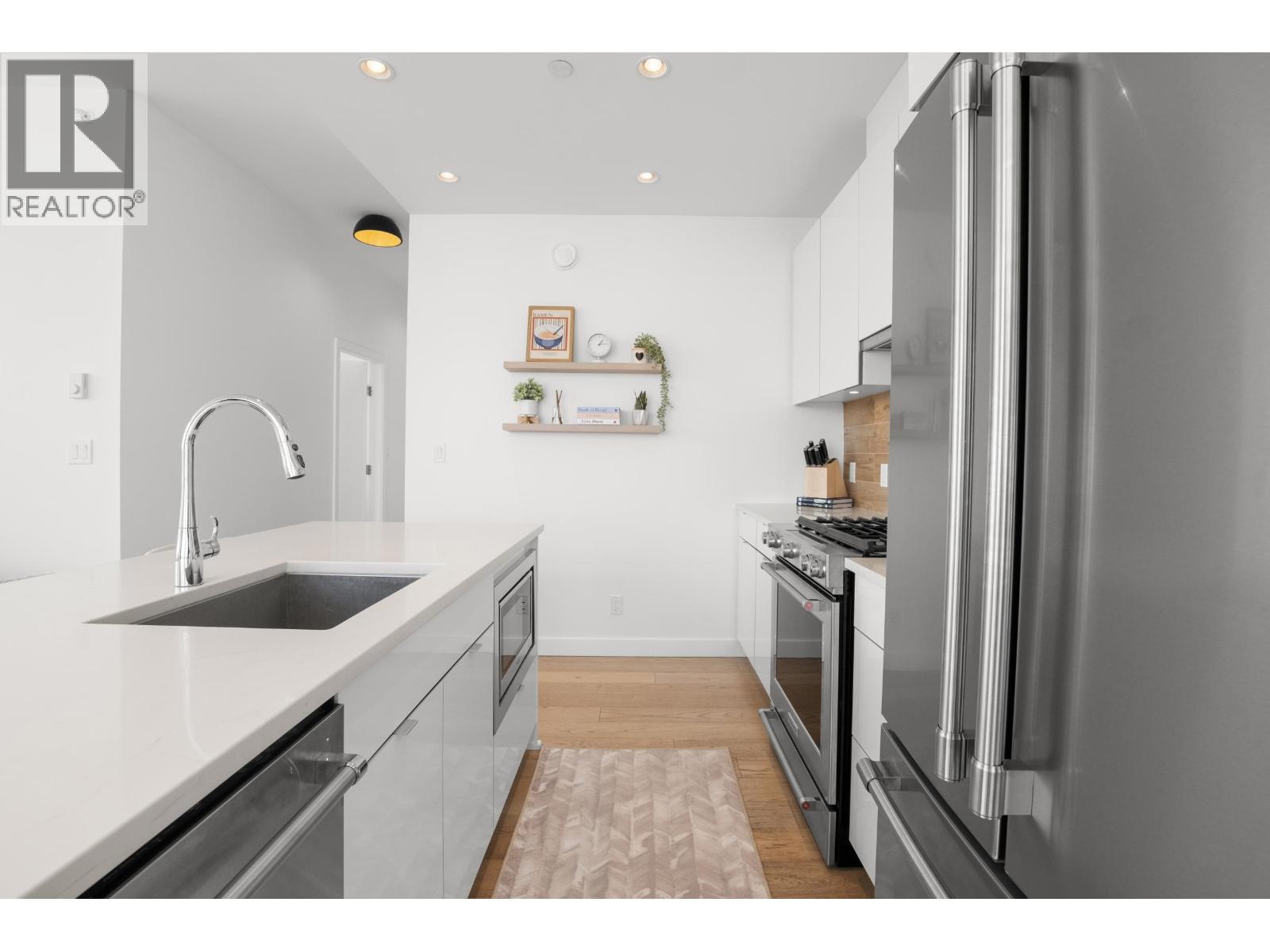 Sph06 200 Nelson's Crescent, New Westminster, British Columbia V3L 0H4 - Photo 7 - R3042020