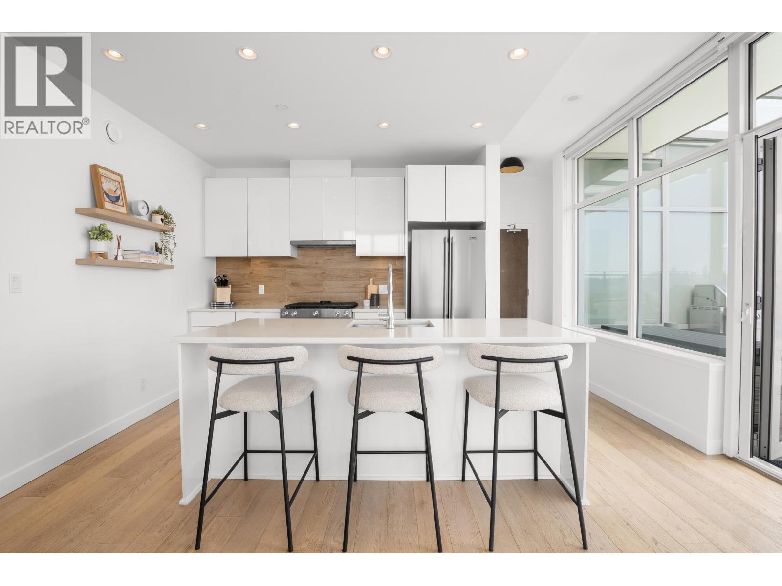 Sph06 200 Nelson's Crescent, New Westminster, British Columbia V3L 0H4 - Photo 8 - R3042020