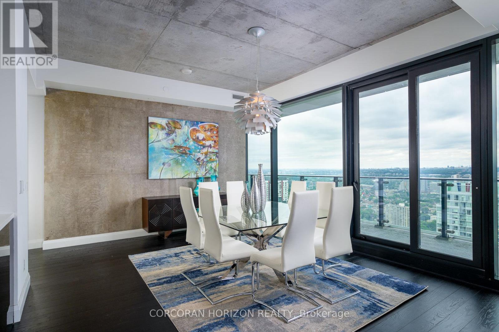 4601 - 224 King Street W, Toronto, Ontario  M5H 0A6 - Photo 2 - C12503836