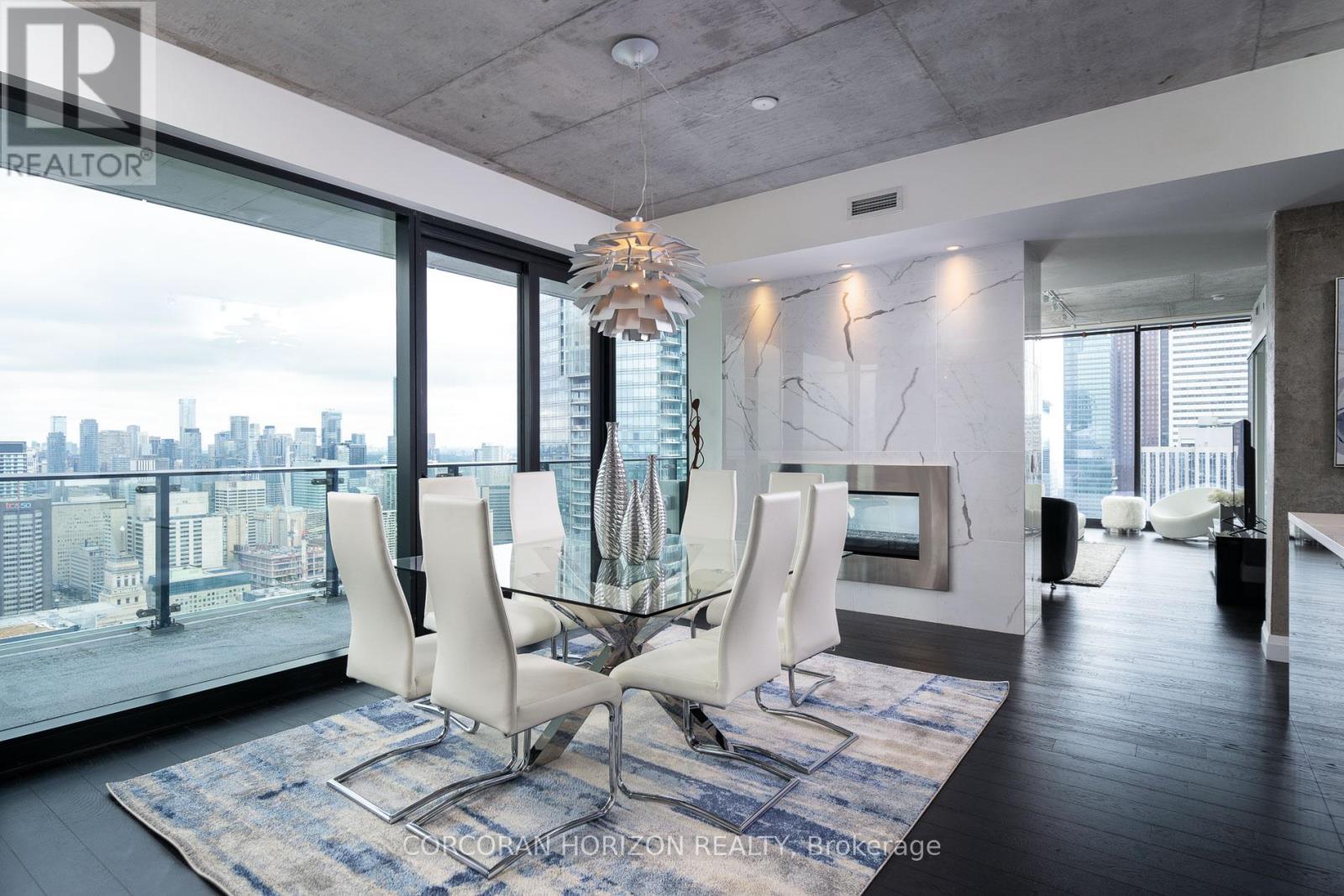 4601 - 224 King Street W, Toronto, Ontario  M5H 0A6 - Photo 3 - C12503836