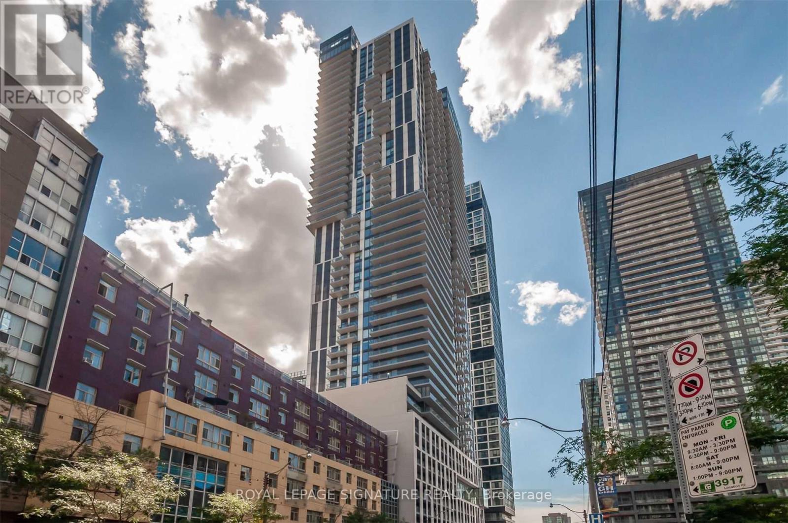 4813 - 251 Jarvis Street, Toronto, Ontario  M5B 0C3 - Photo 2 - C12503872