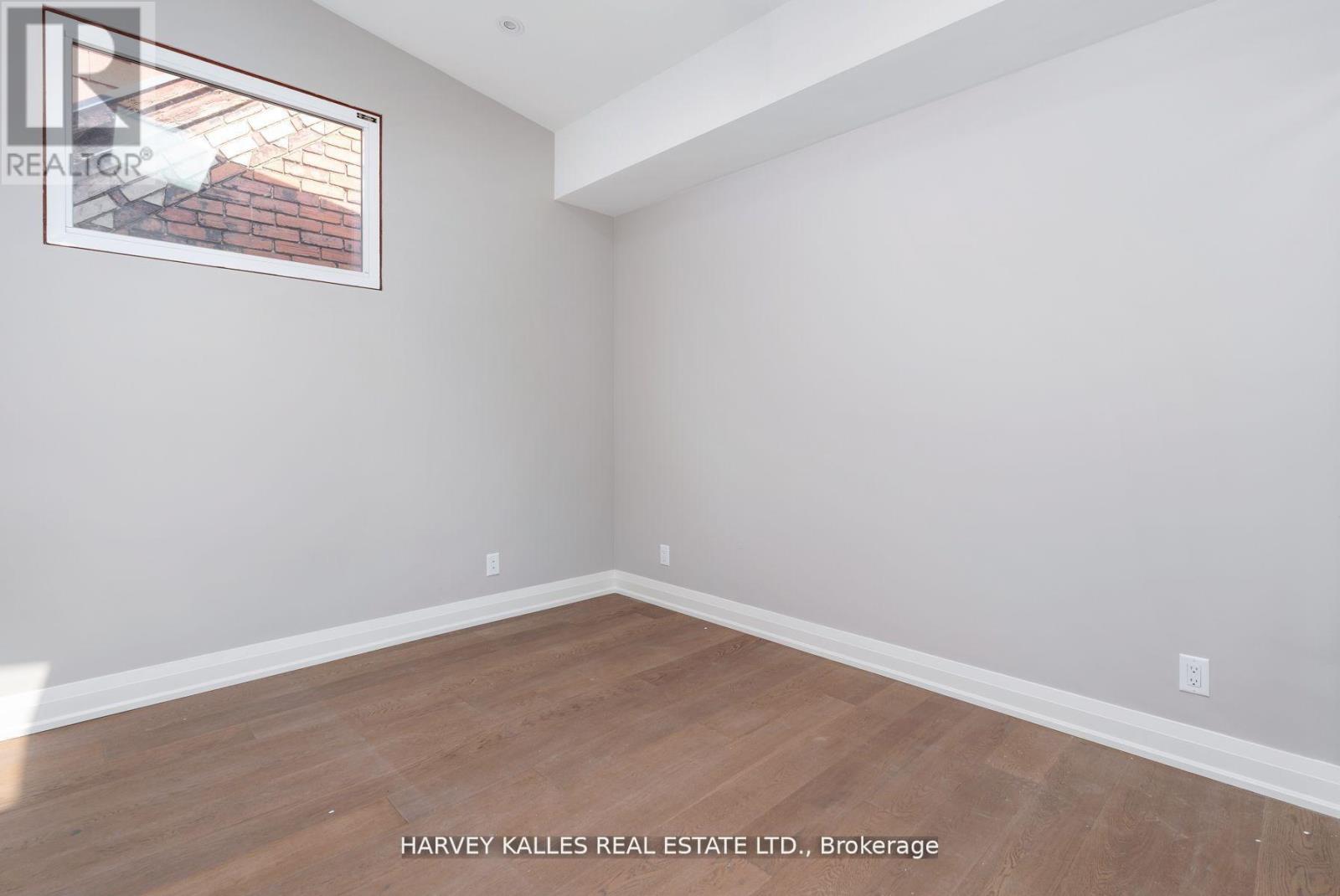 4 (3rd Floor) - 24 Sullivan Street, Toronto, Ontario  M5T 1B9 - Photo 5 - C12504074