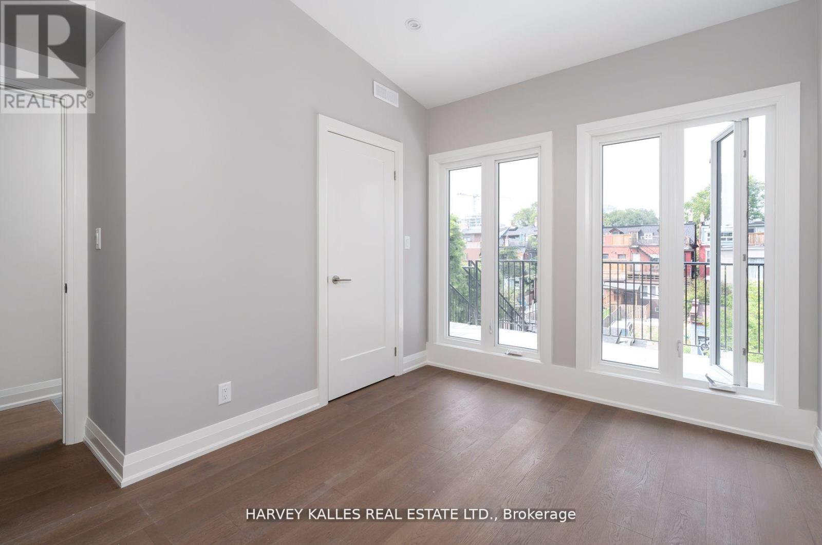 4 (3rd Floor) - 24 Sullivan Street, Toronto, Ontario  M5T 1B9 - Photo 7 - C12504074