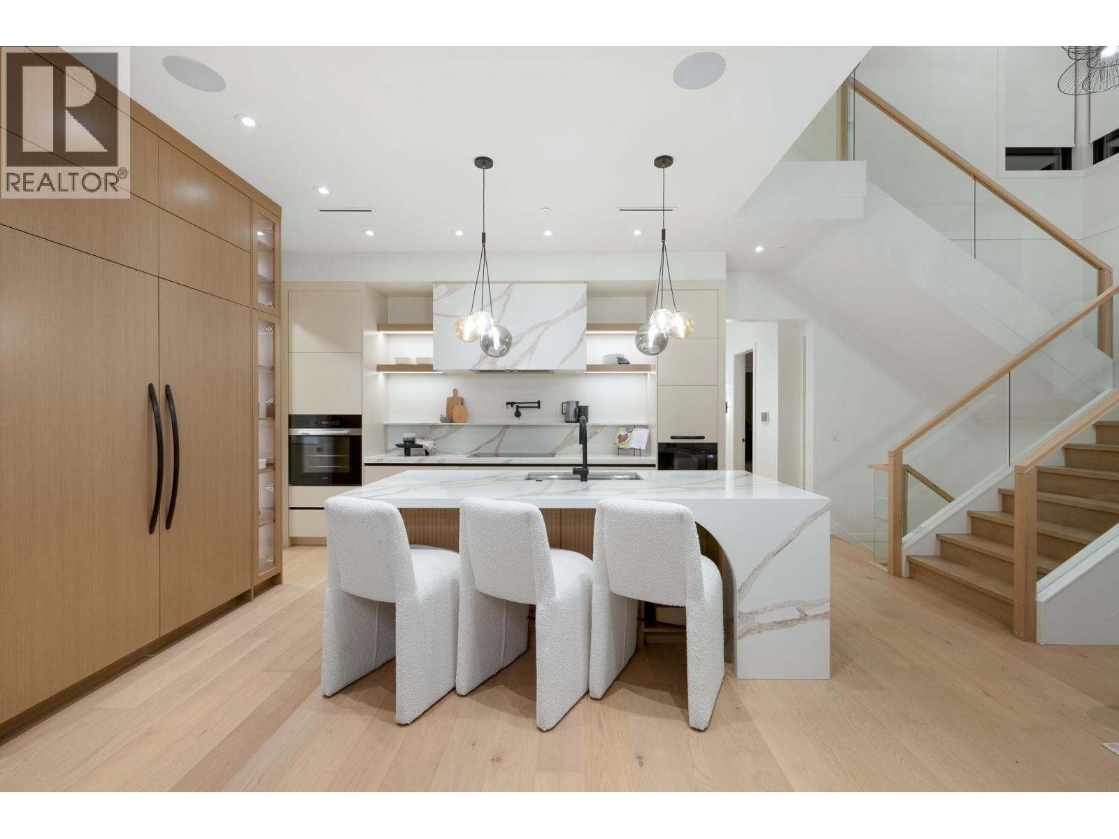 1385 19th Street, West Vancouver, British Columbia  V7V 3X4 - Photo 3 - R3048900