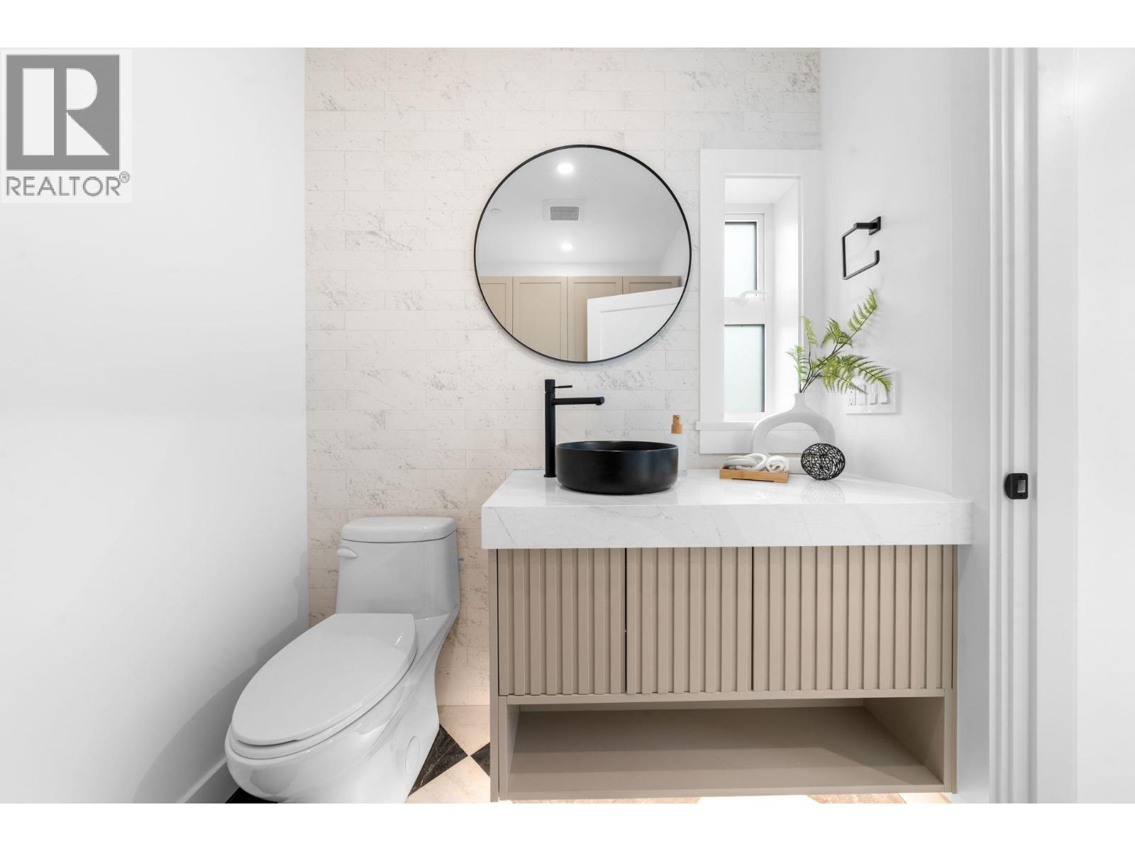 2528 Mcgill Street, Vancouver, British Columbia  V5K 1H1 - Photo 16 - R3063931