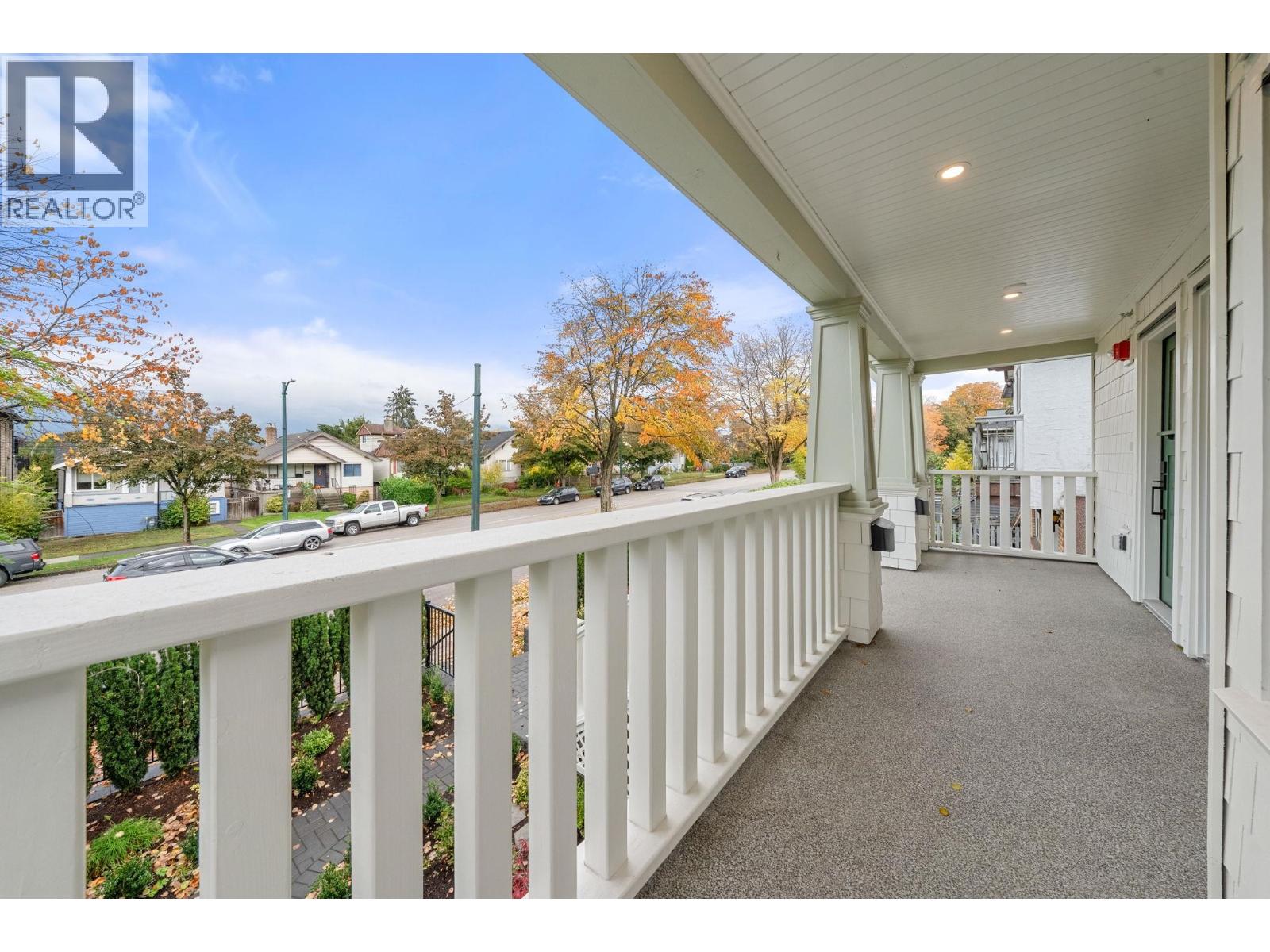 2528 Mcgill Street, Vancouver, British Columbia  V5K 1H1 - Photo 2 - R3063931