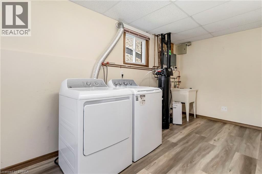 5 Cork Crescent, Brantford, Ontario  N3V 1E3 - Photo 34 - 40785237