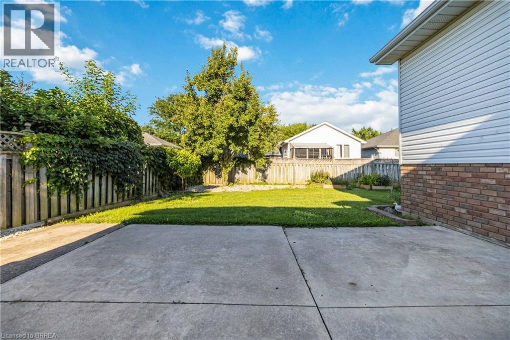 5 Cork Crescent, Brantford, Ontario  N3V 1E3 - Photo 39 - 40785237