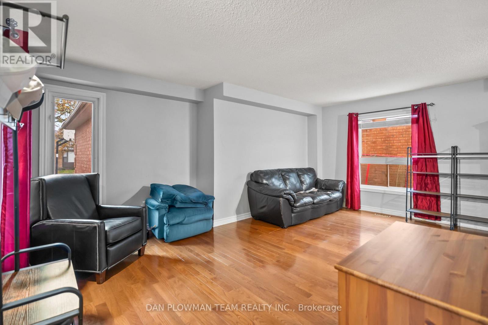 38 Hemmingway Drive, Clarington, Ontario  L1E 2C7 - Photo 6 - E12503868