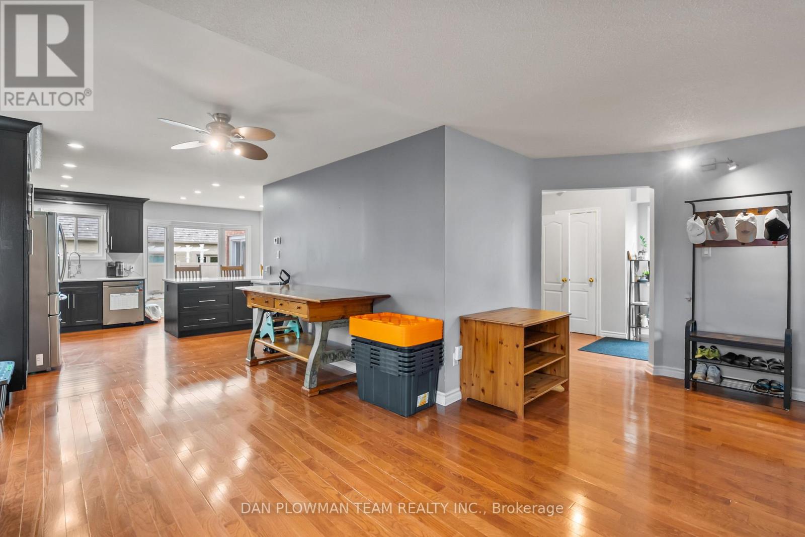 38 Hemmingway Drive, Clarington, Ontario  L1E 2C7 - Photo 8 - E12503868