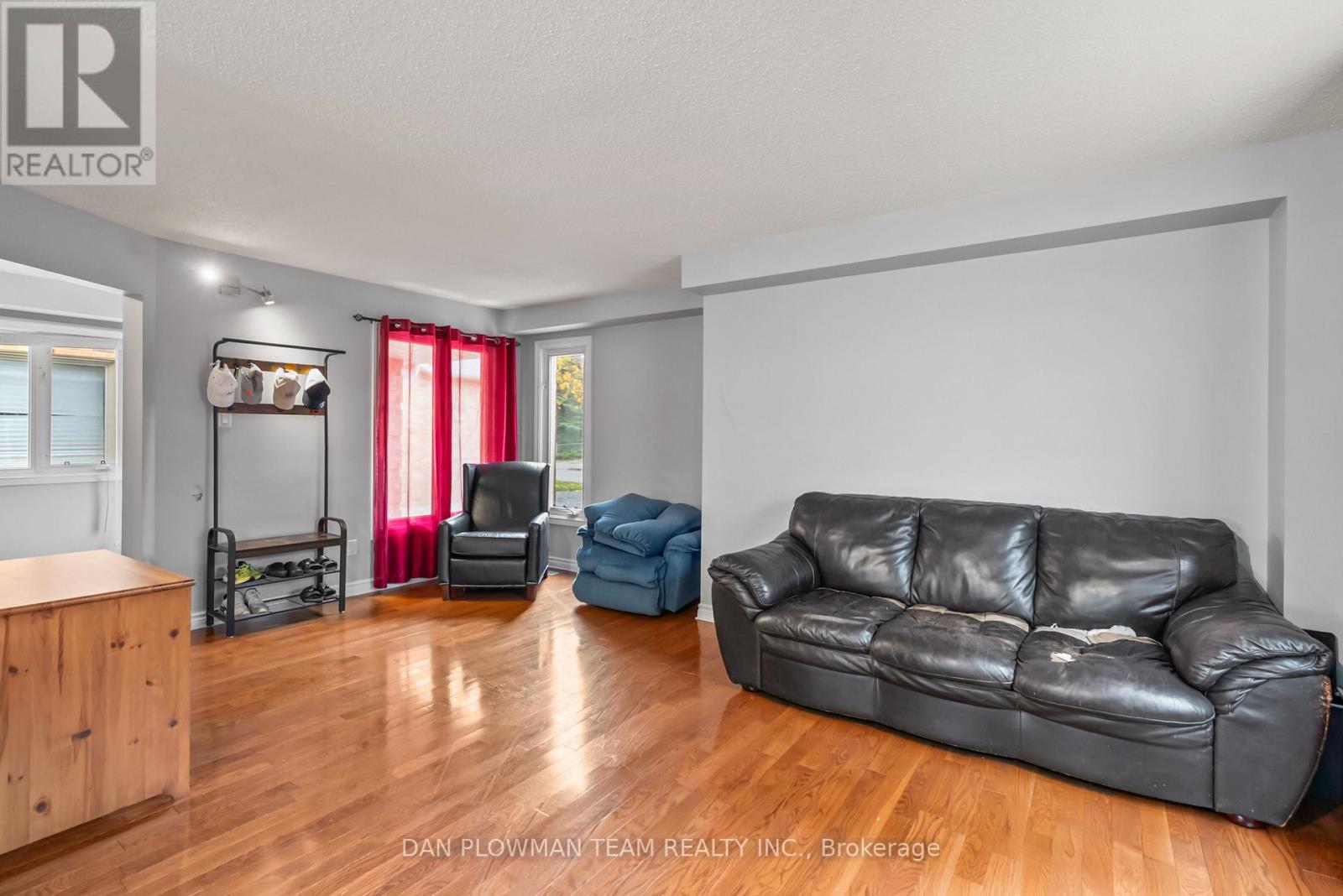 38 Hemmingway Drive, Clarington, Ontario  L1E 2C7 - Photo 9 - E12503868