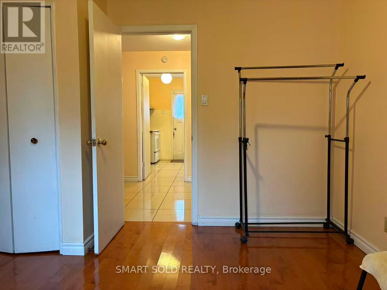 1st Floor - 19 Groomsport Crescent, Toronto, Ontario  M1T 2K8 - Photo 12 - E12503952