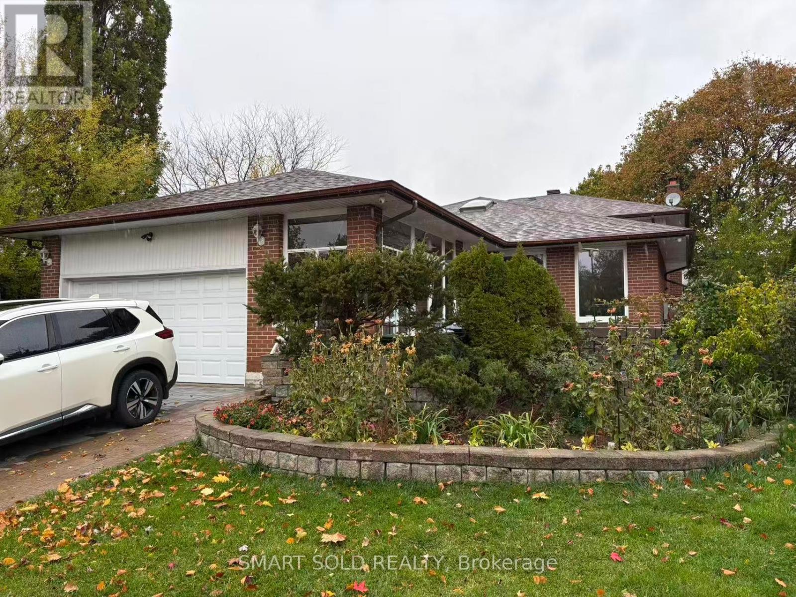 1st Floor - 19 Groomsport Crescent, Toronto, Ontario  M1T 2K8 - Photo 2 - E12503952