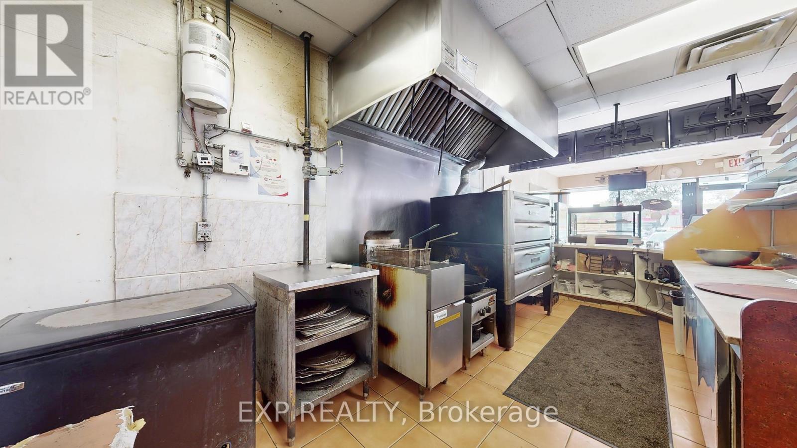 Unknown Address, ,    - Photo 16 - E12504006