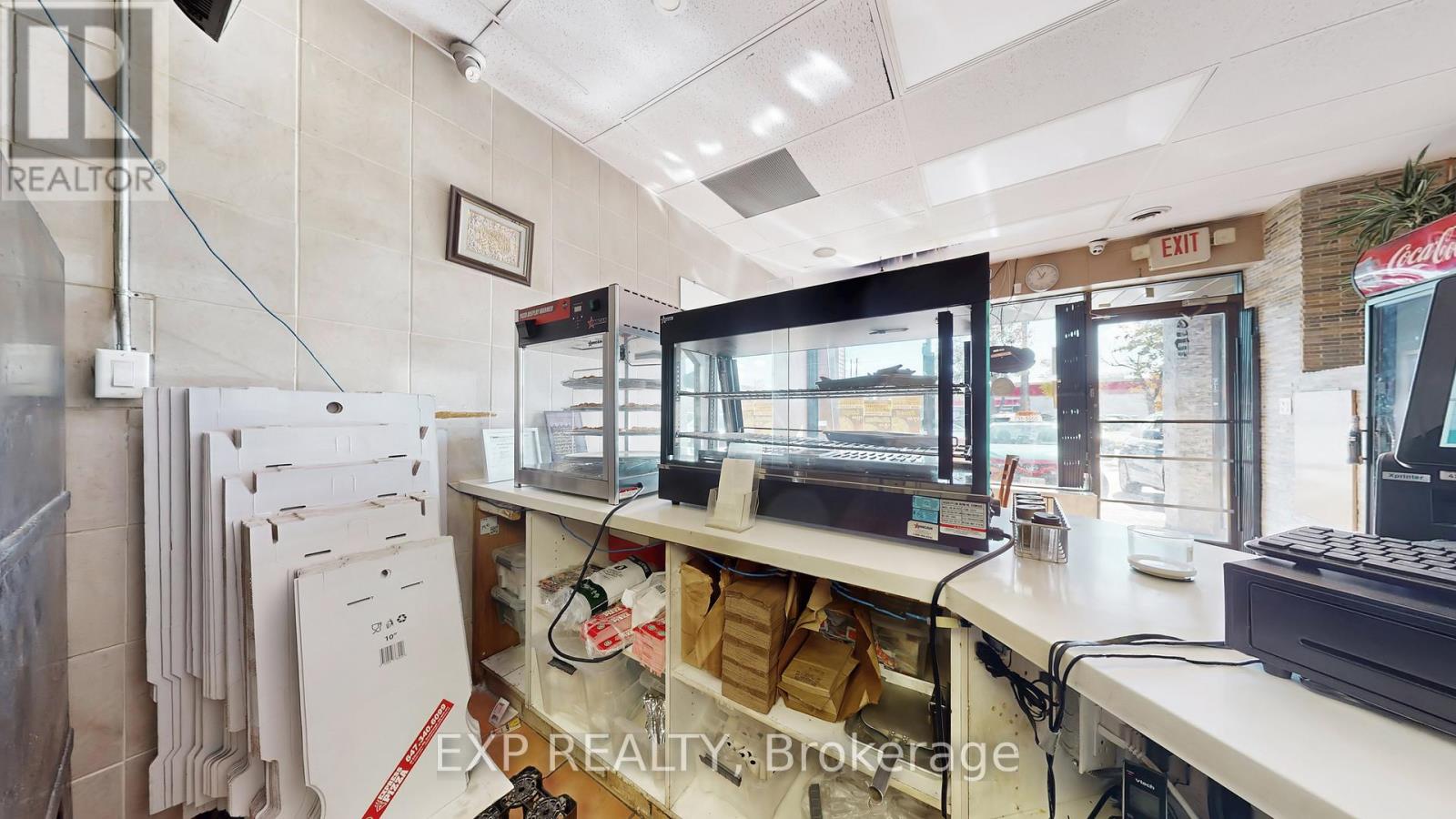 Unknown Address, ,    - Photo 18 - E12504006