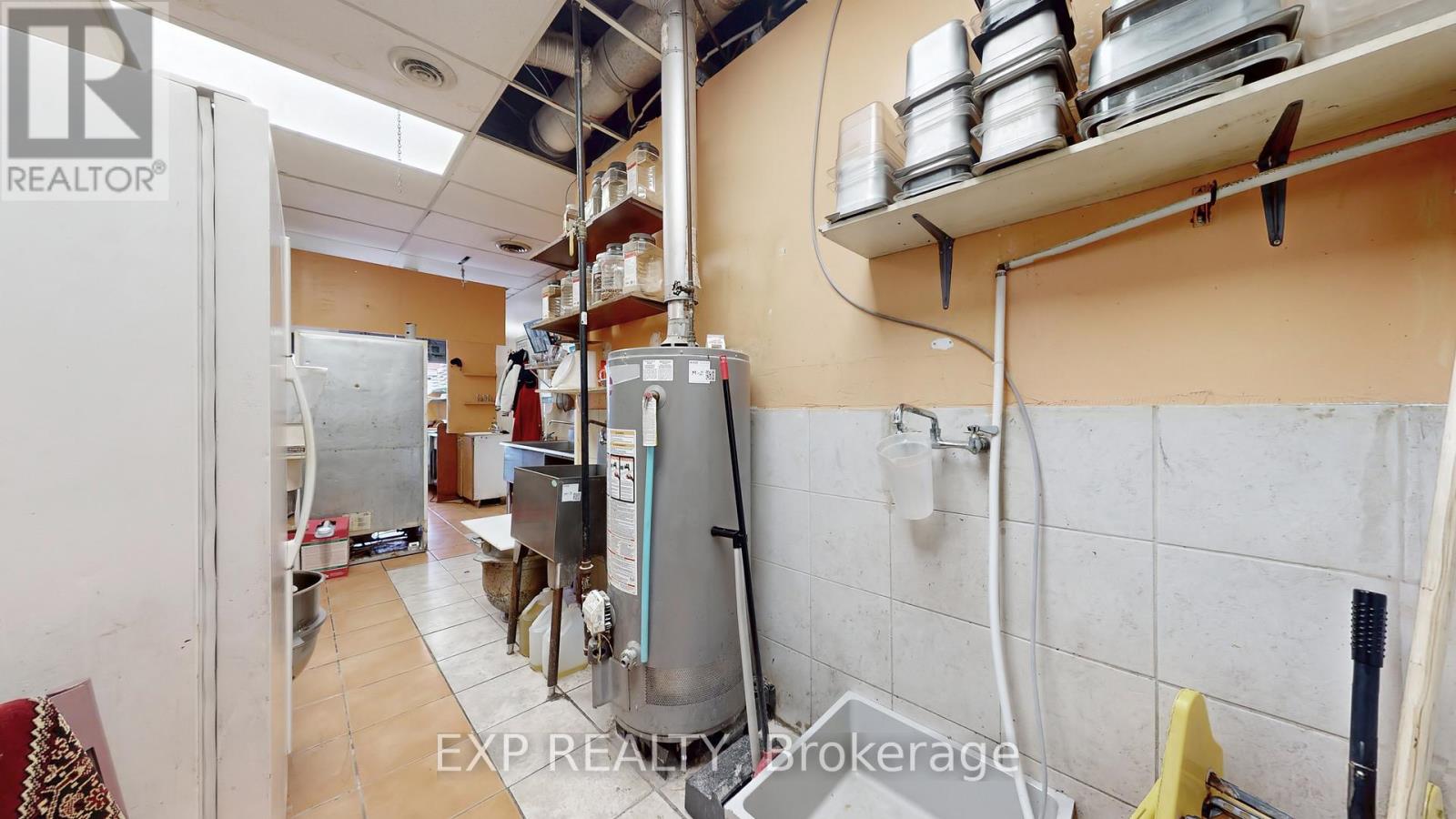 Unknown Address, ,    - Photo 25 - E12504006