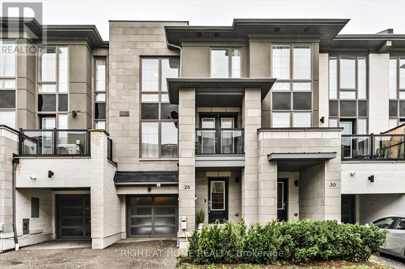 28 PALLOCK HILL WAY, Whitby, Ontario