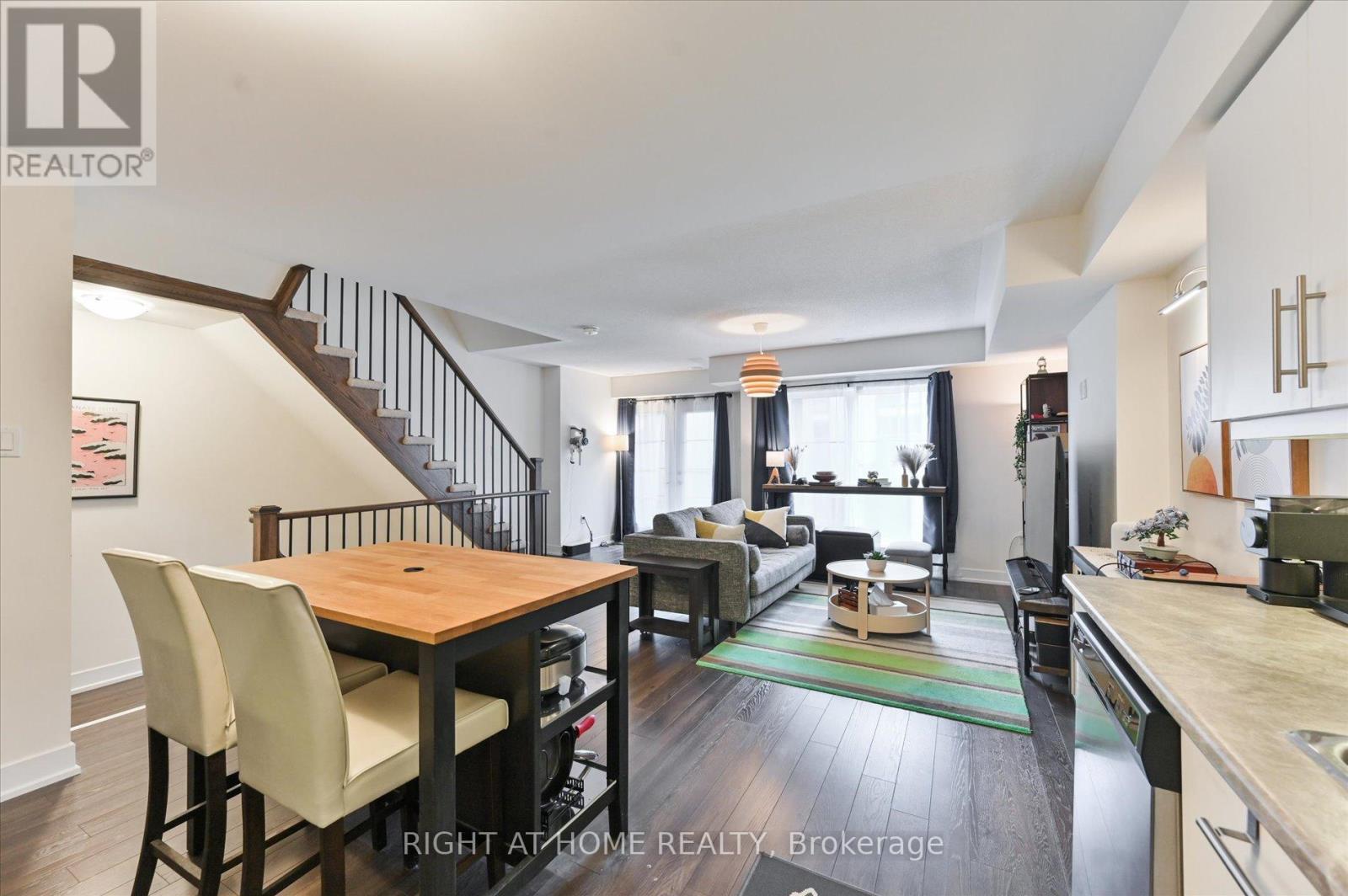 28 Pallock Hill Way, Whitby, Ontario  L1R 0N5 - Photo 14 - E12504048