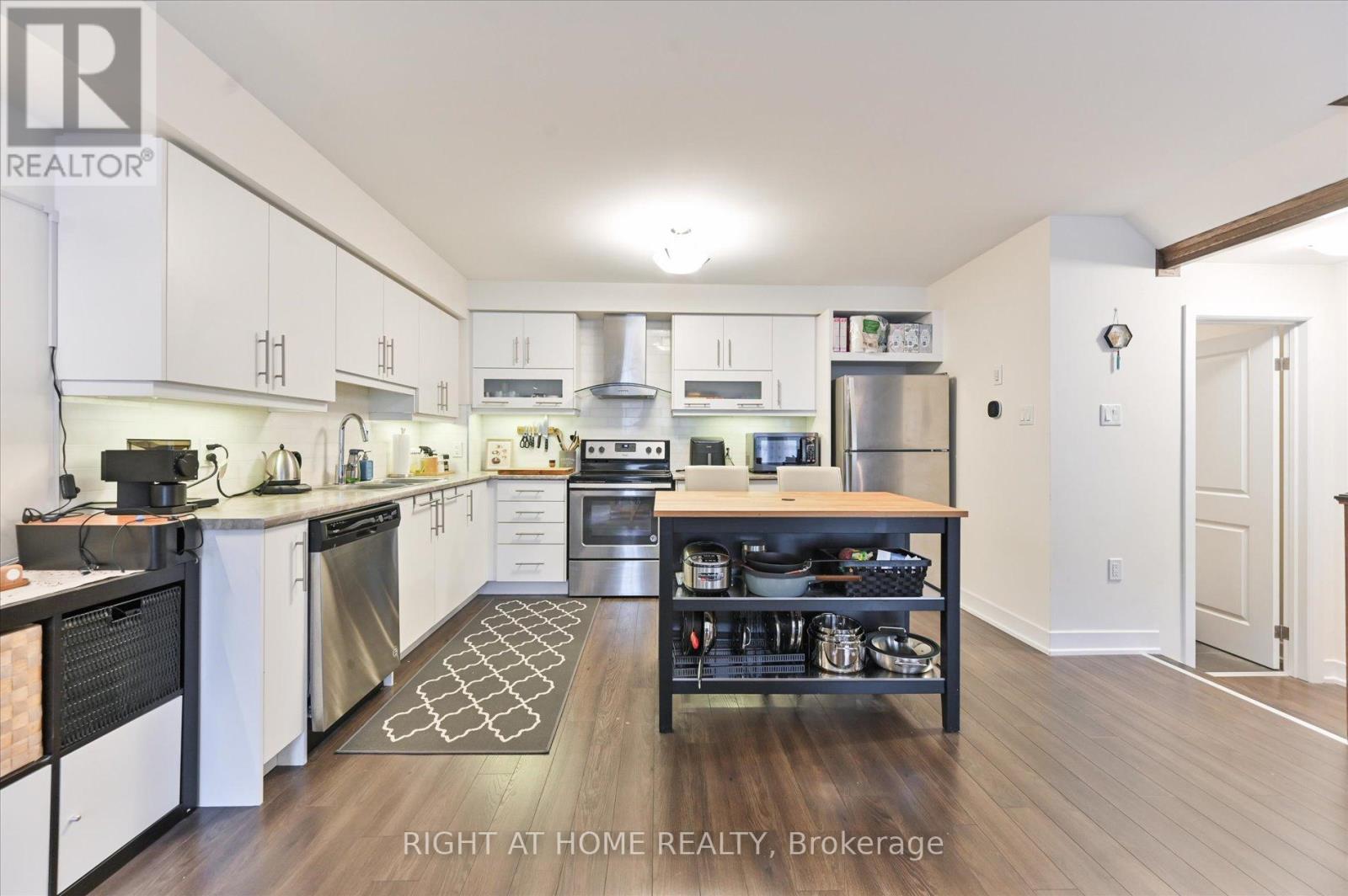 28 Pallock Hill Way, Whitby, Ontario  L1R 0N5 - Photo 15 - E12504048