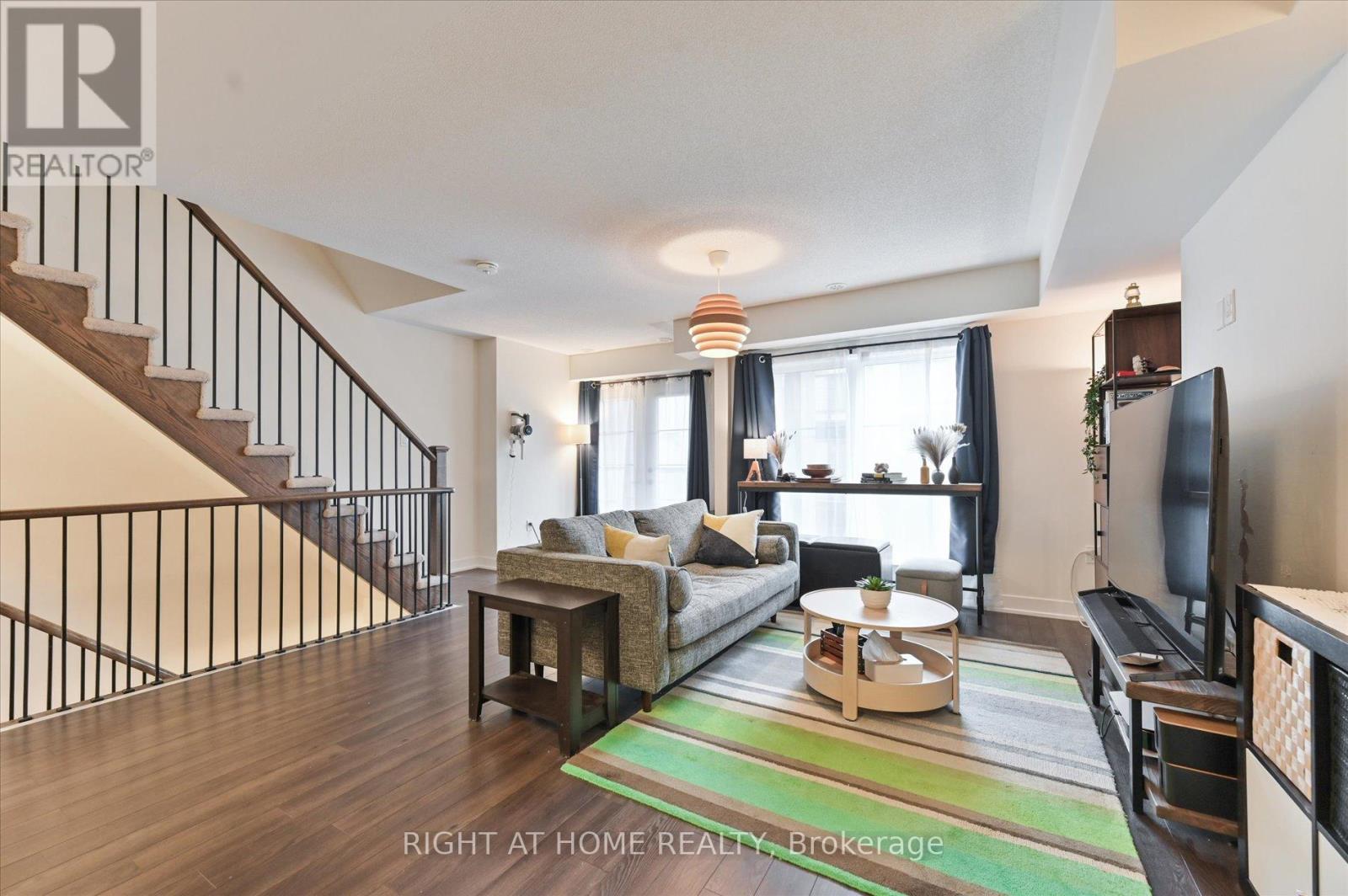 28 Pallock Hill Way, Whitby, Ontario  L1R 0N5 - Photo 16 - E12504048