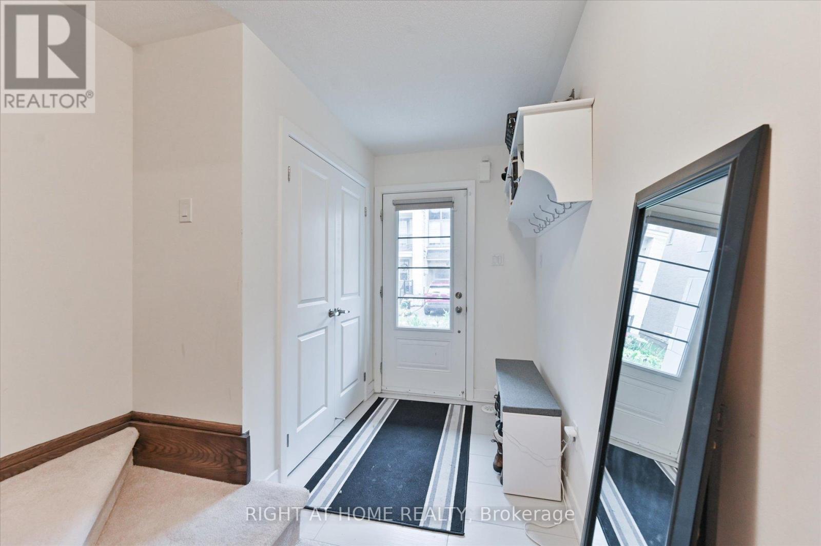 28 Pallock Hill Way, Whitby, Ontario  L1R 0N5 - Photo 3 - E12504048