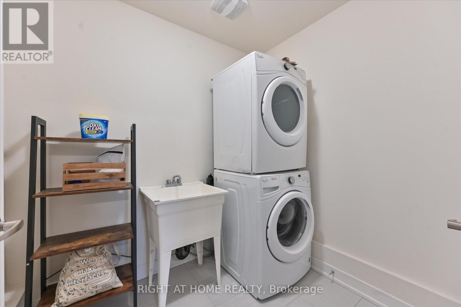 28 Pallock Hill Way, Whitby, Ontario  L1R 0N5 - Photo 6 - E12504048