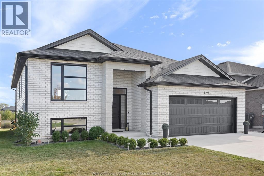 MLS# 25027871: 129 LAMBERT, Amherstburg, Canada