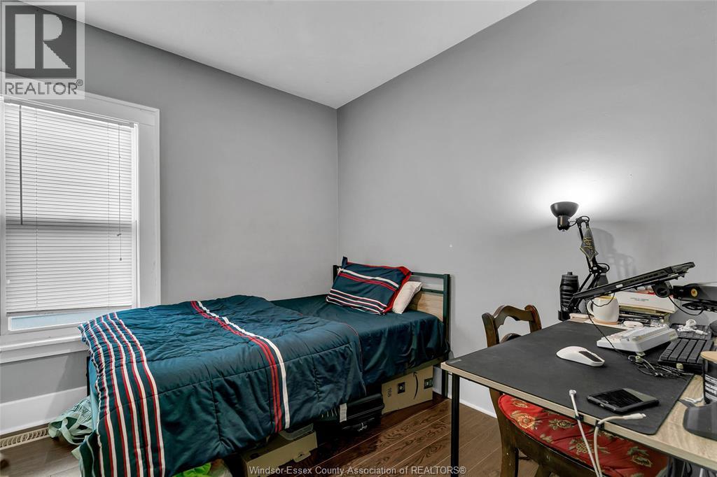 996 Oak Avenue, Windsor, Ontario  N9A 5G2 - Photo 17 - 25027861
