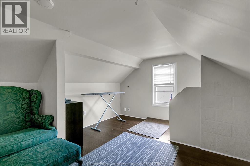 996 Oak Avenue, Windsor, Ontario  N9A 5G2 - Photo 22 - 25027861