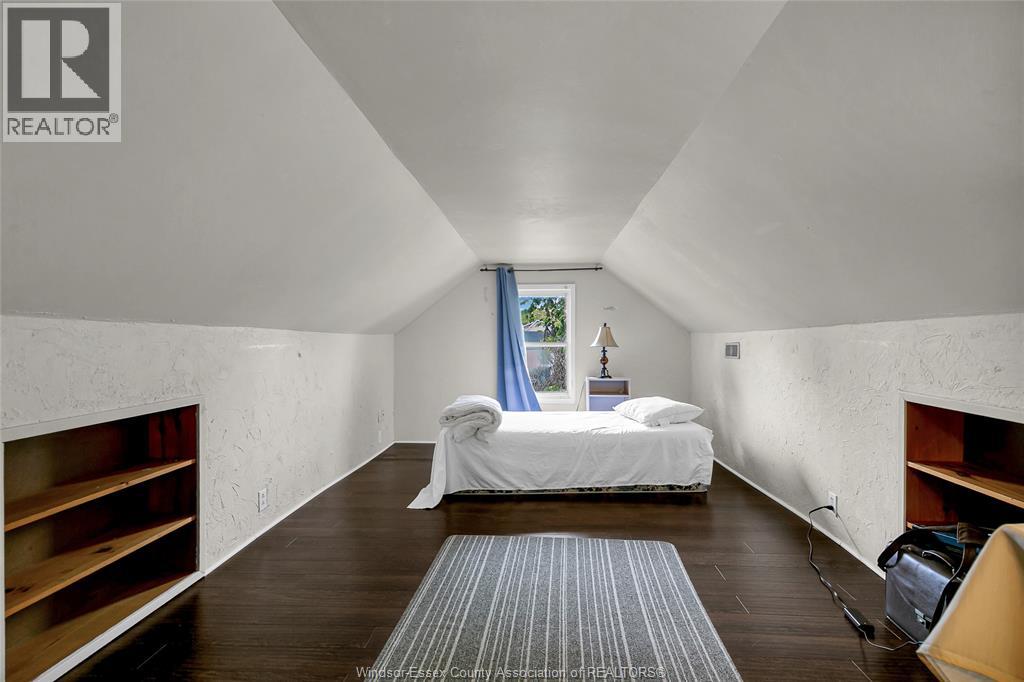 996 Oak Avenue, Windsor, Ontario  N9A 5G2 - Photo 23 - 25027861