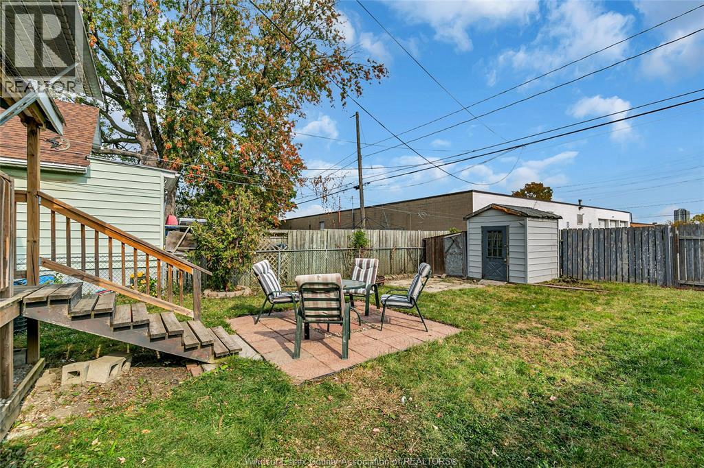 996 Oak Avenue, Windsor, Ontario  N9A 5G2 - Photo 28 - 25027861
