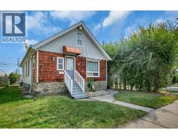 996 OAK AVENUE, Windsor, Ontario