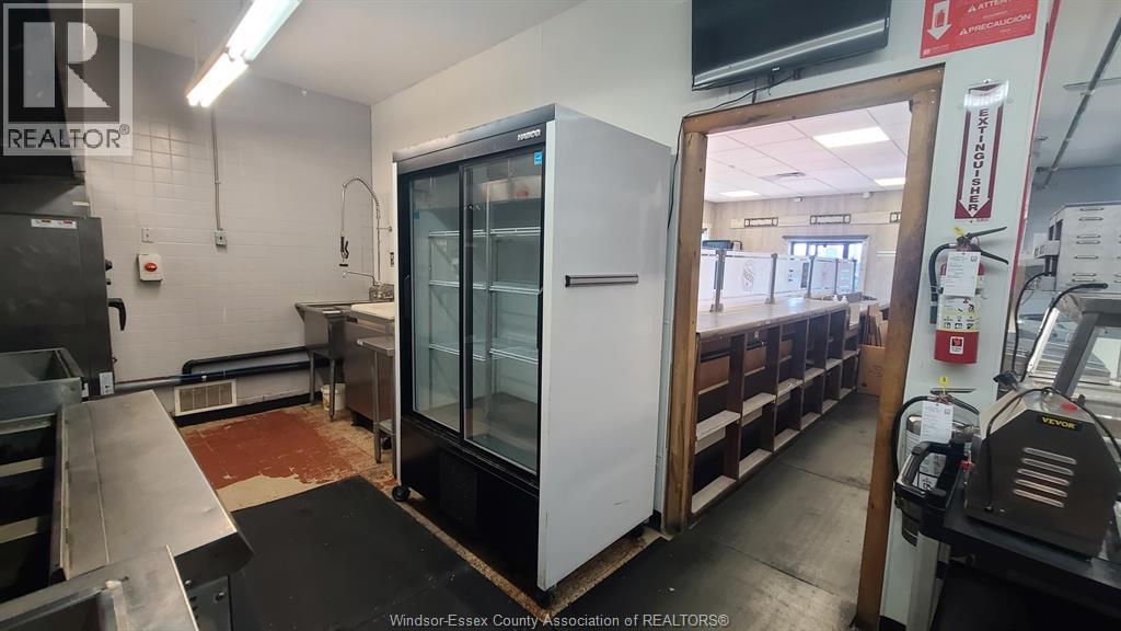 4320 Tecumseh Road East, Windsor, Ontario  N8W 1K3 - Photo 11 - 25027768