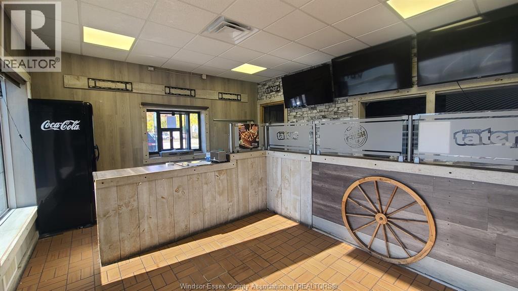 4320 Tecumseh Road East, Windsor, Ontario  N8W 1K3 - Photo 5 - 25027768