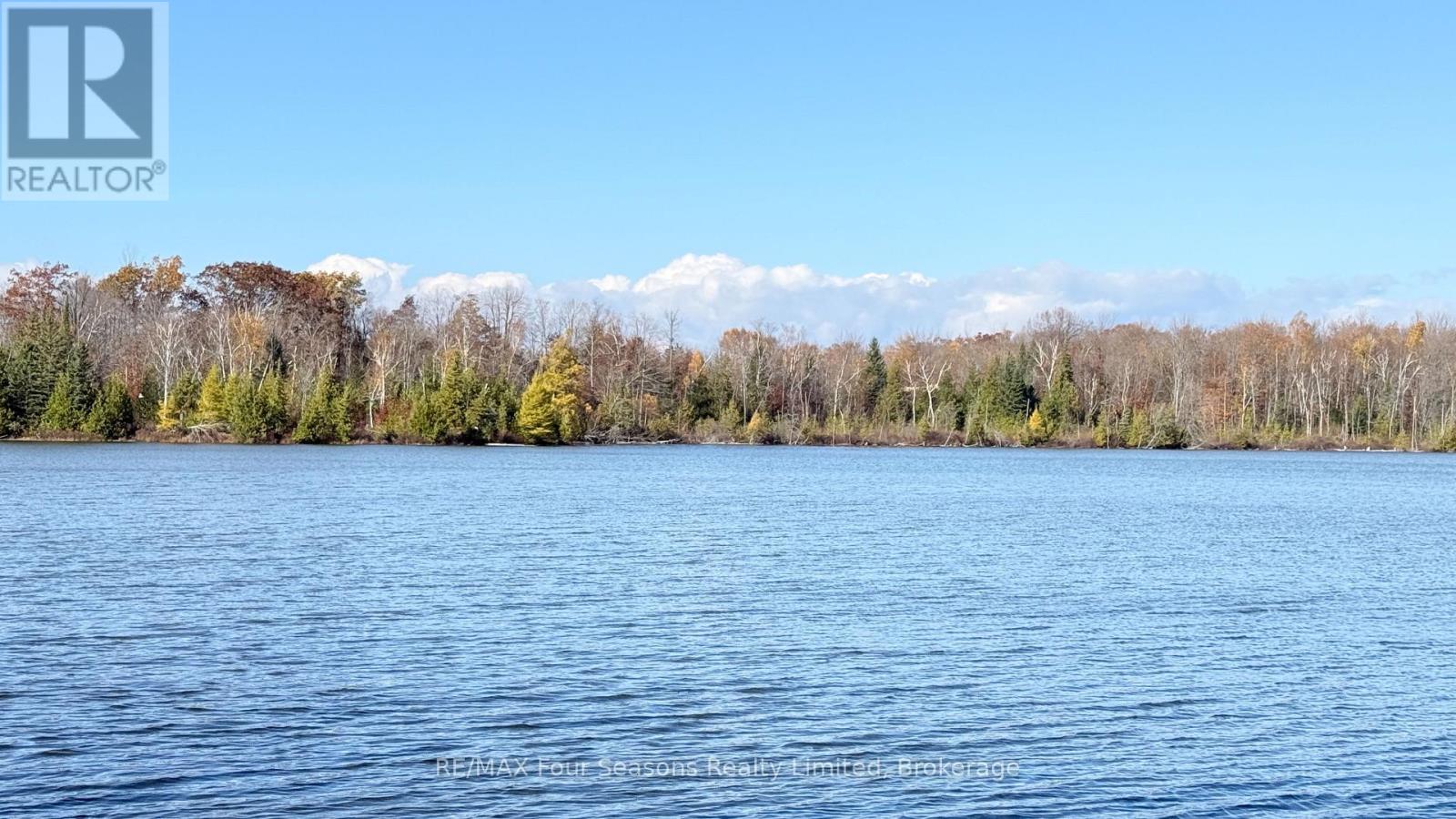 37 Silver Lake Crescent, South Bruce Peninsula, Ontario  N0H 2G0 - Photo 40 - X12494692