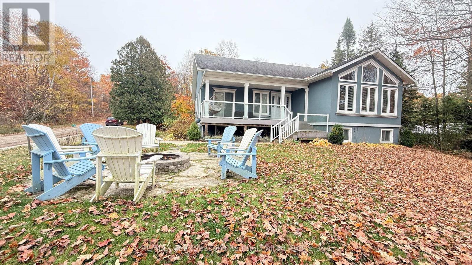 37 Silver Lake Crescent, South Bruce Peninsula, Ontario  N0H 2G0 - Photo 3 - X12494692