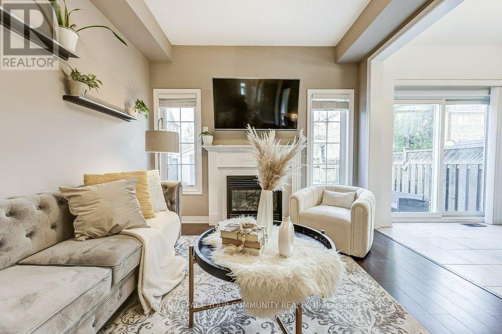 137 Fimco Crescent, Markham, Ontario  L6E 0R4 - Photo 7 - N12503452