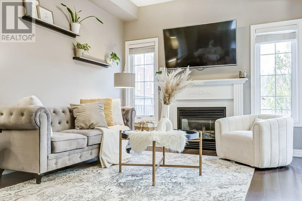 Property at 137 FIMCO CRESCENT image 5