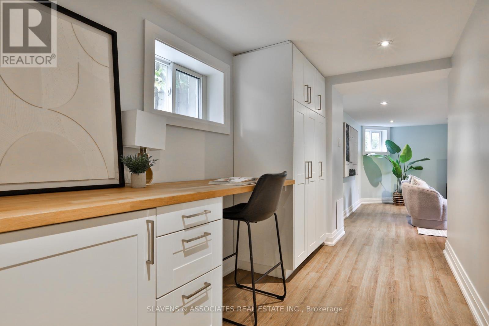 122 Wilson Avenue, Toronto, Ontario  M5M 3A1 - Photo 30 - C12475498