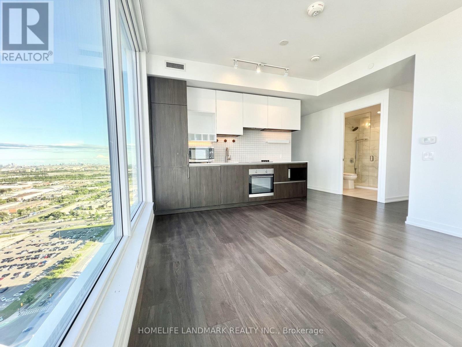 3702 - 5 Buttermill Avenue, Vaughan, Ontario  L4K 0J5 - Photo 19 - N12503816