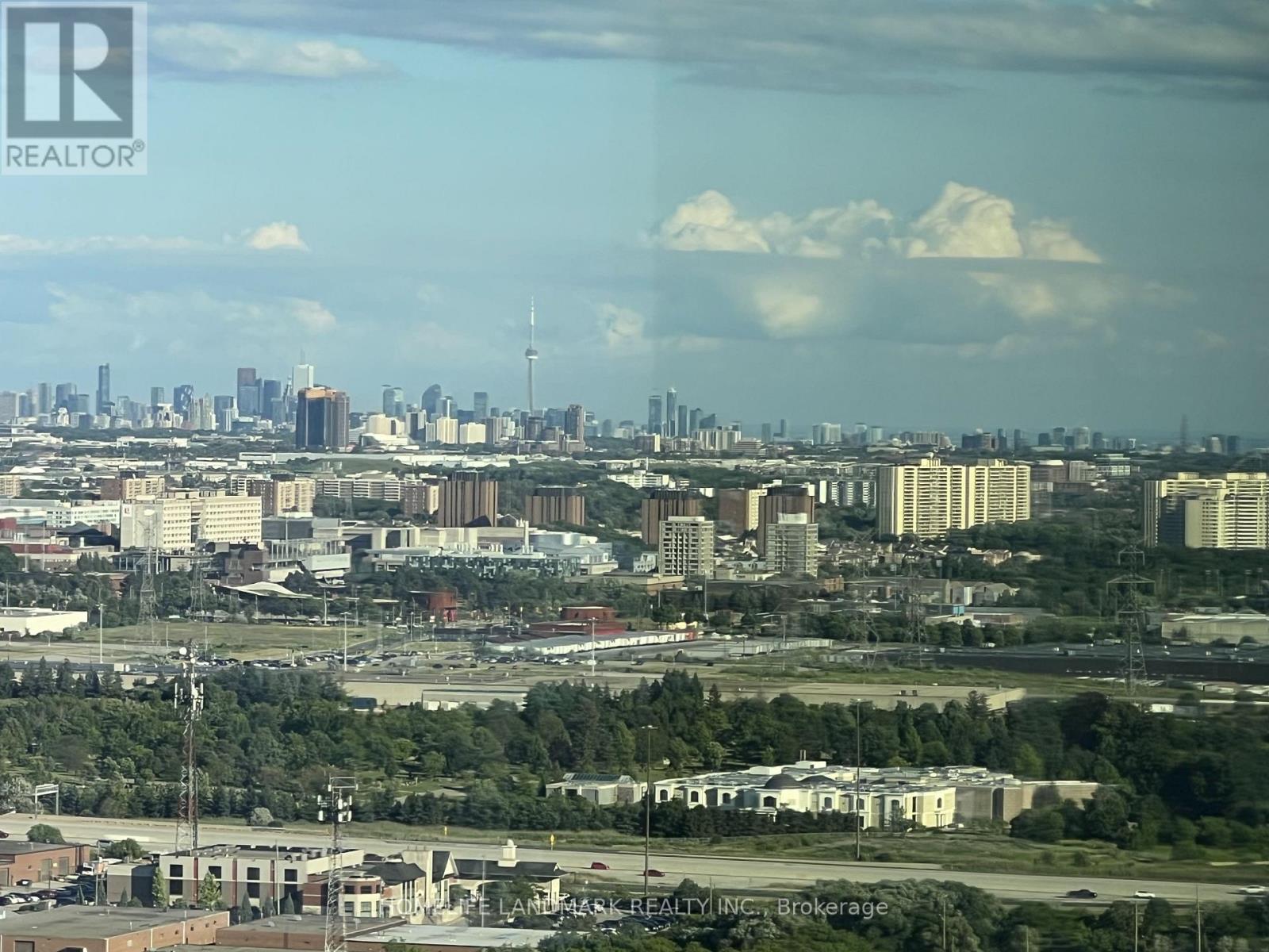 3702 - 5 Buttermill Avenue, Vaughan, Ontario  L4K 0J5 - Photo 24 - N12503816