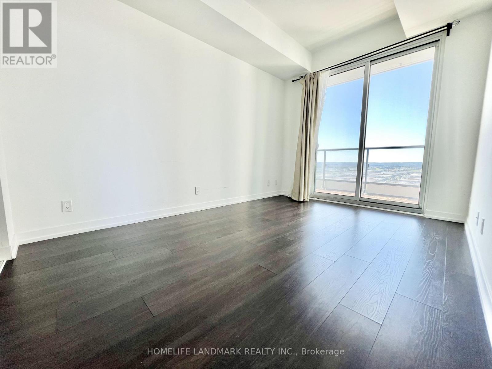 3702 - 5 Buttermill Avenue, Vaughan, Ontario  L4K 0J5 - Photo 29 - N12503816