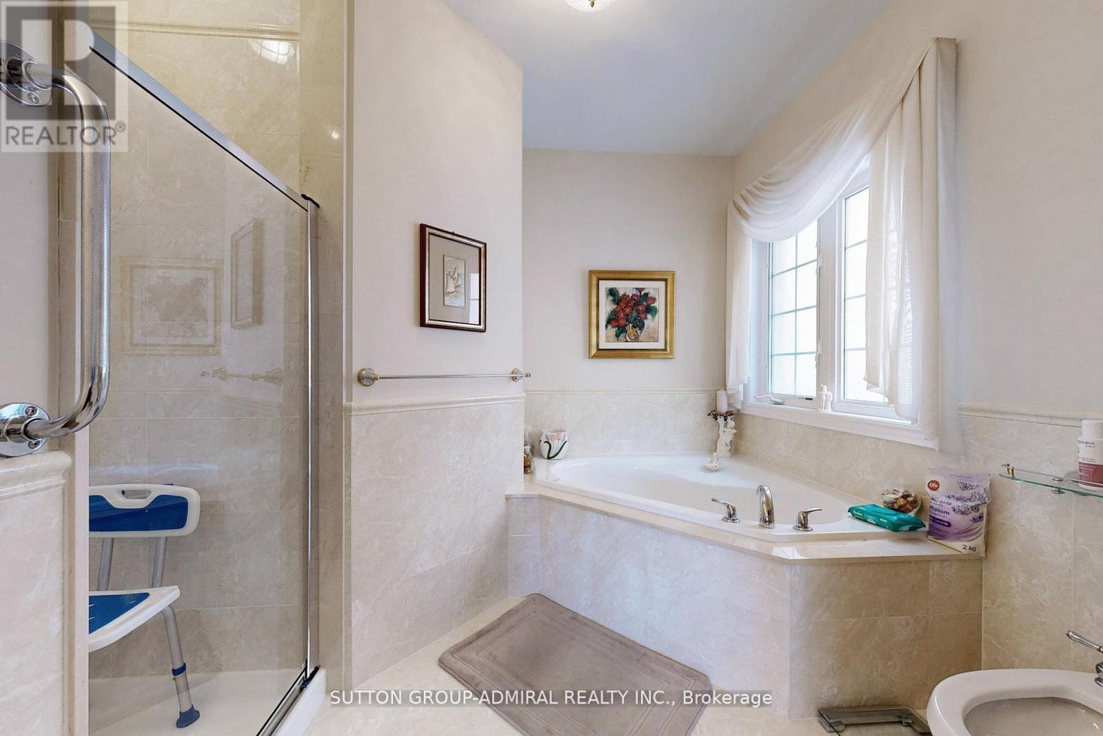 25 Little Natalie Court, Vaughan, Ontario  L6A 0J2 - Photo 14 - N12503834