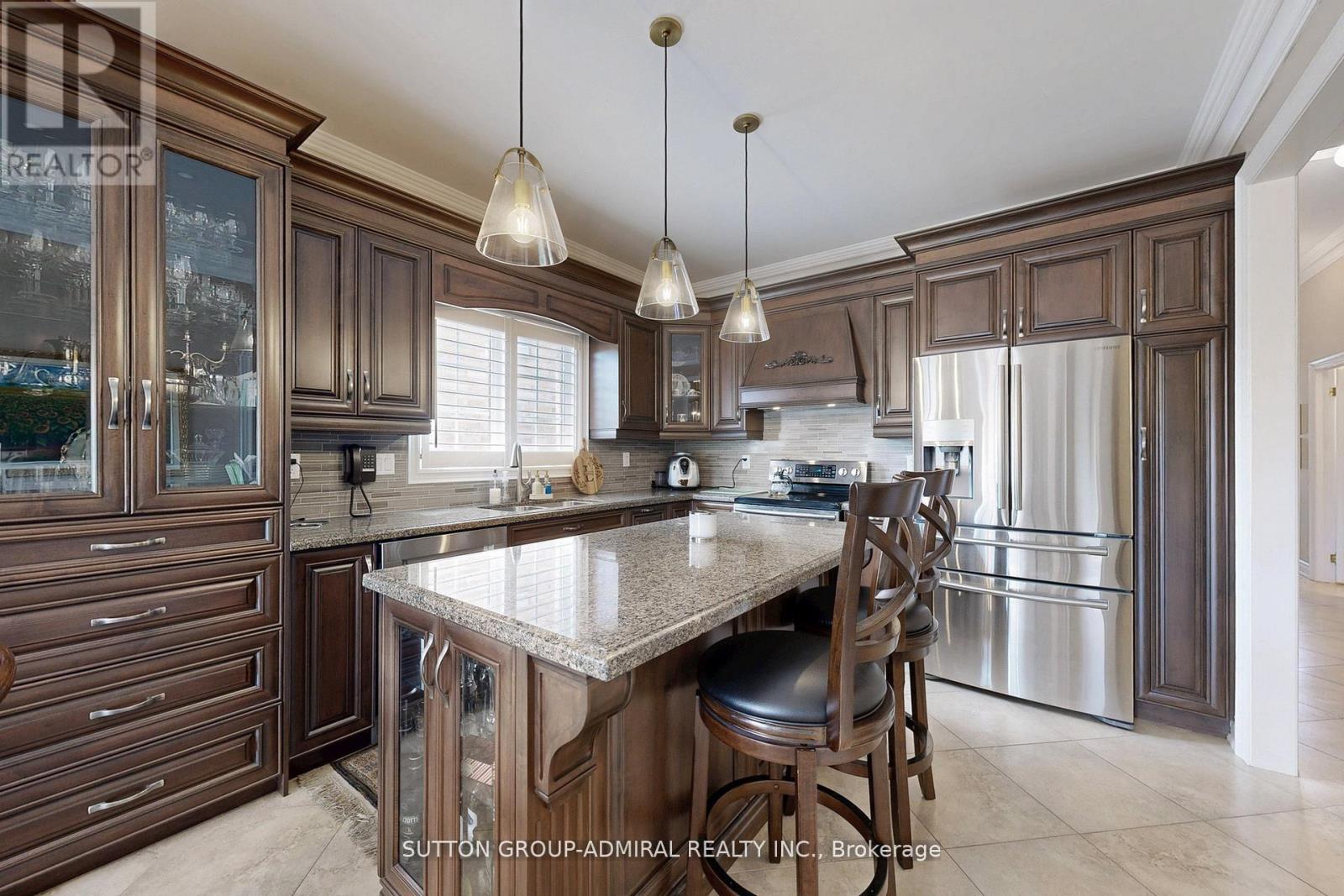 25 Little Natalie Court, Vaughan, Ontario  L6A 0J2 - Photo 6 - N12503834