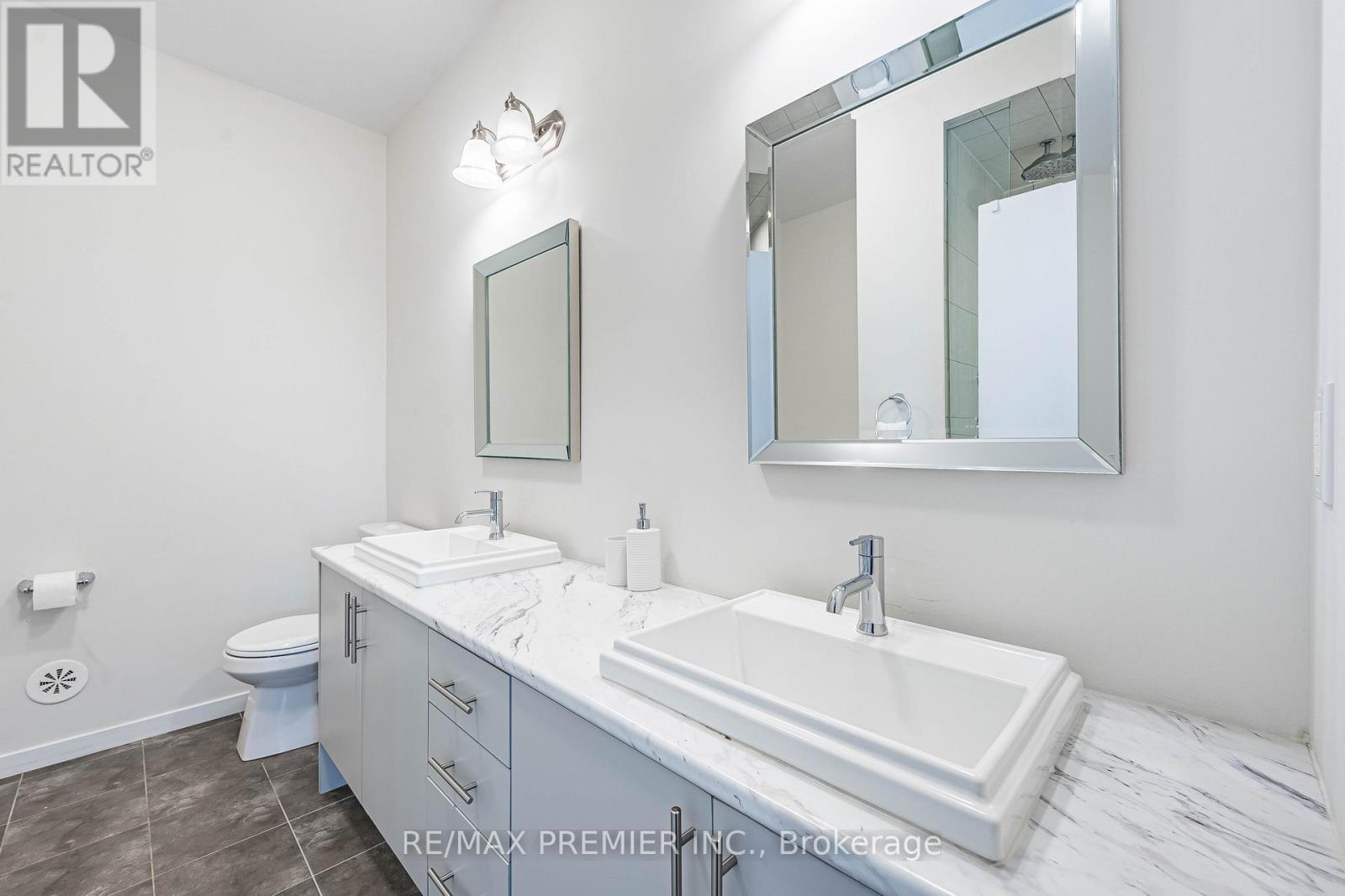 77 Sydney Circle, Vaughan, Ontario L4H 4R2 - Photo 32 - N12503986