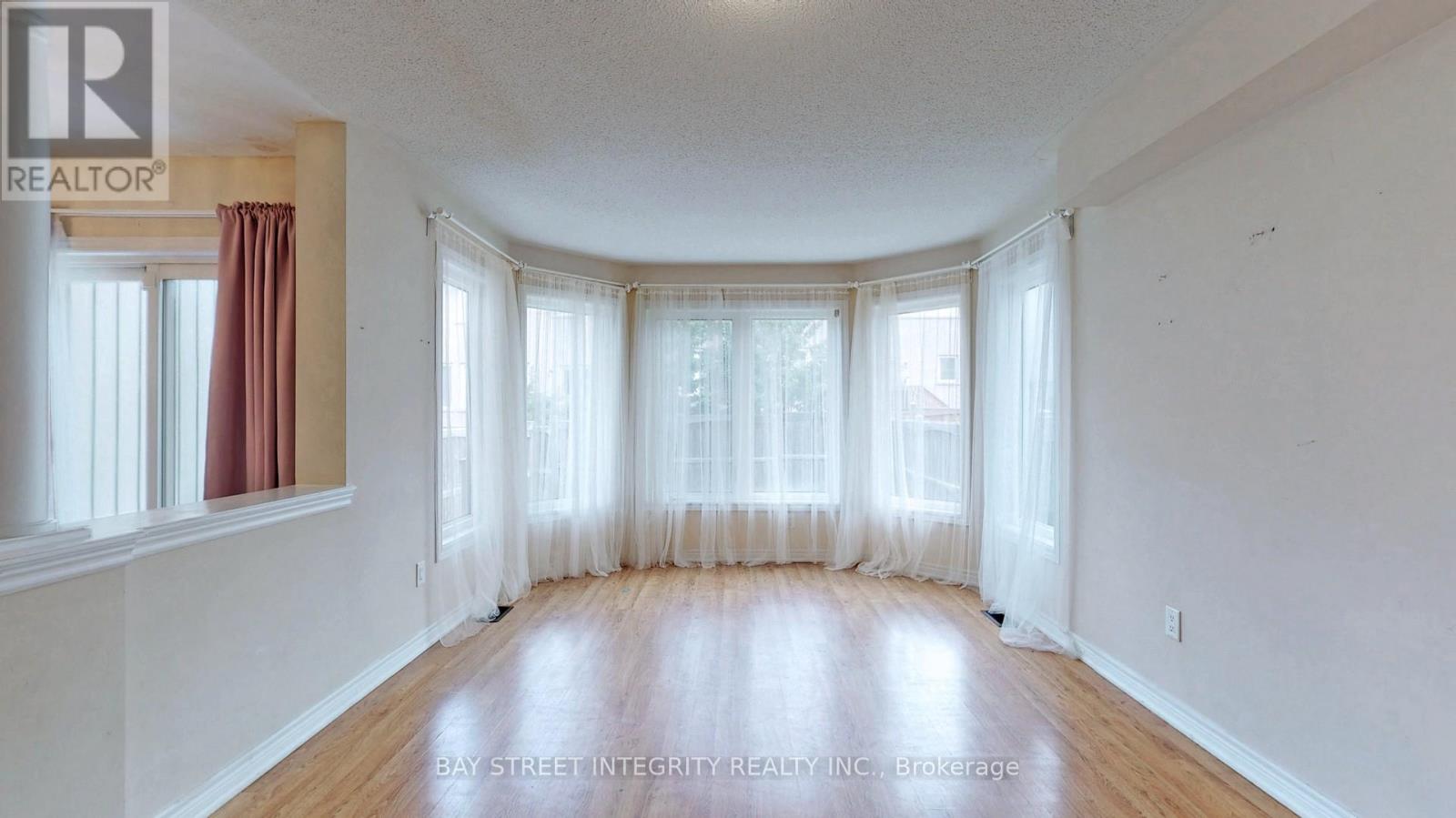 67 Sequin Drive, Richmond Hill, Ontario  L4E 0M4 - Photo 10 - N12504014