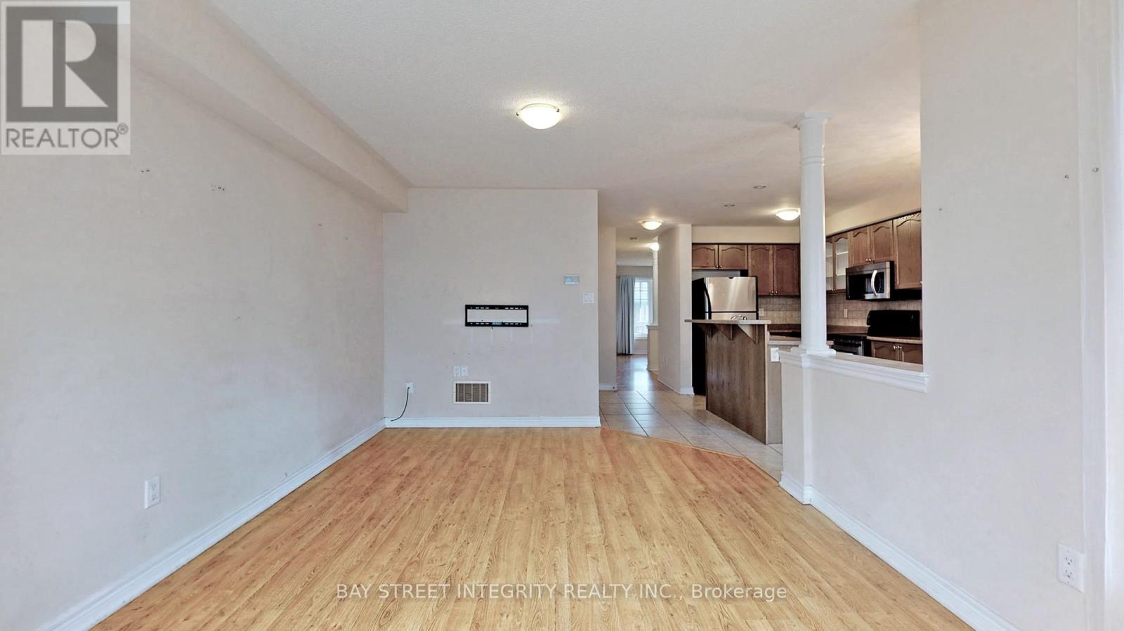 67 Sequin Drive, Richmond Hill, Ontario  L4E 0M4 - Photo 12 - N12504014