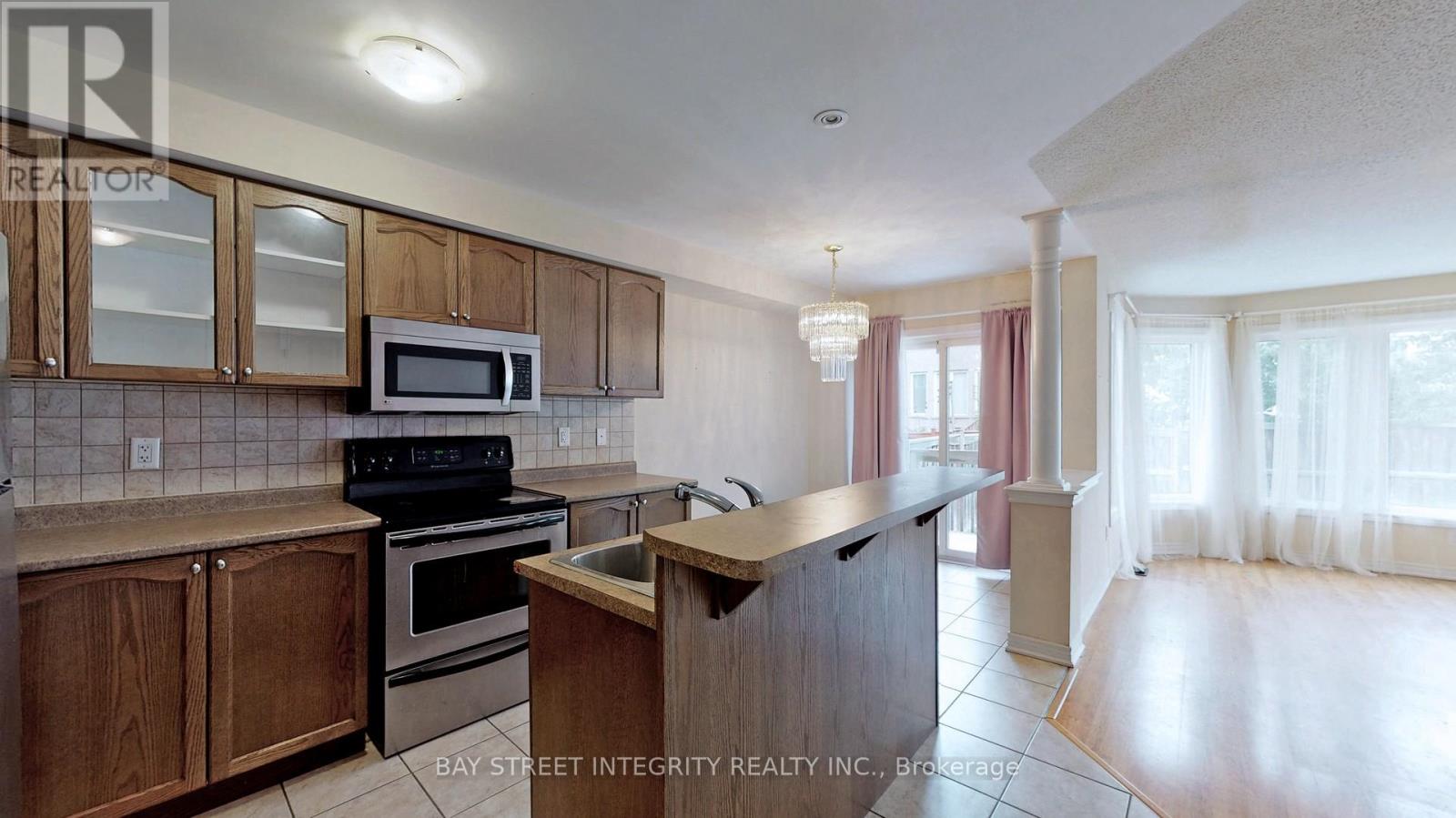 67 Sequin Drive, Richmond Hill, Ontario  L4E 0M4 - Photo 13 - N12504014